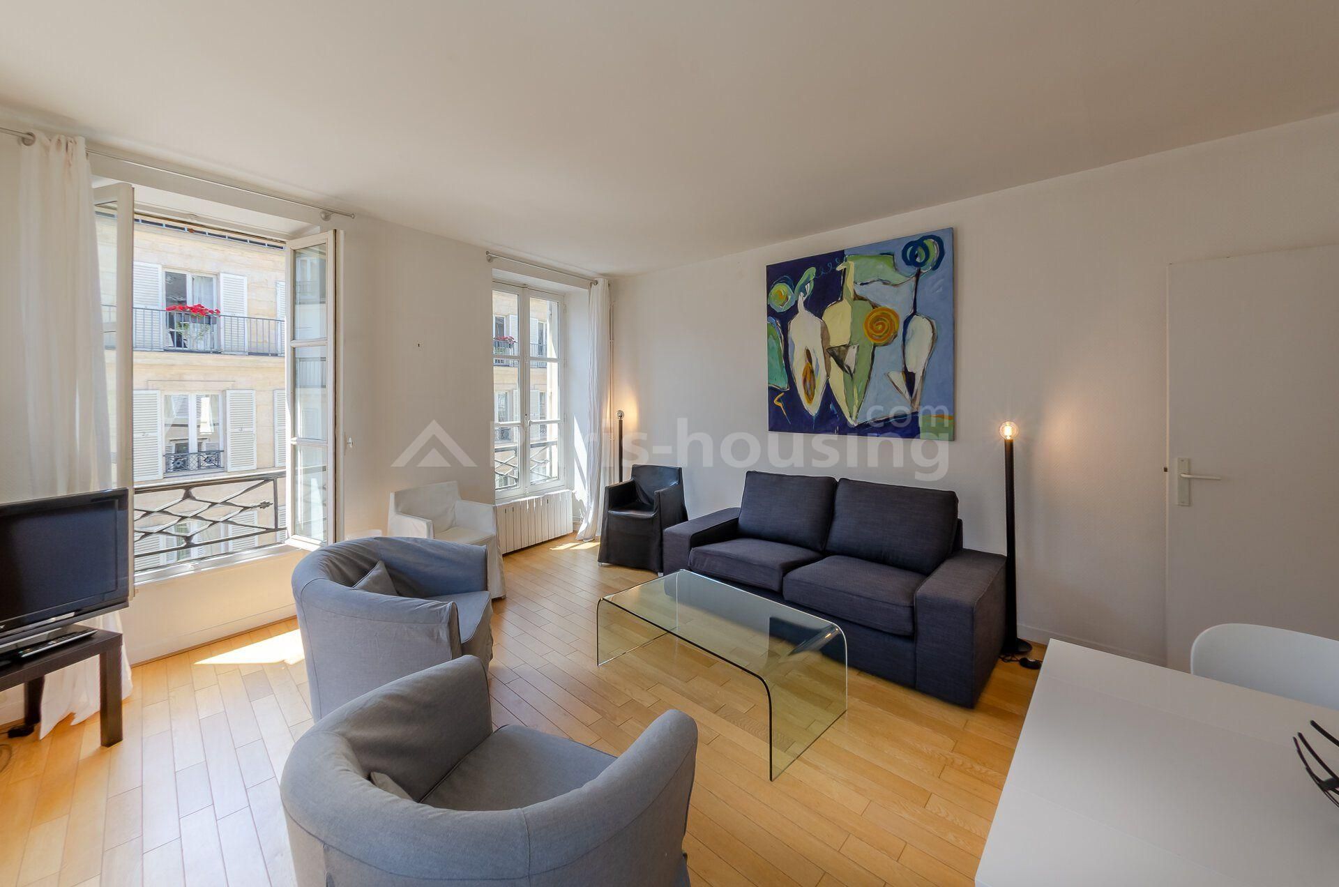 Apartment to rent in Paris 75007 - 2 beds - €2,600 per month - Ref 150006