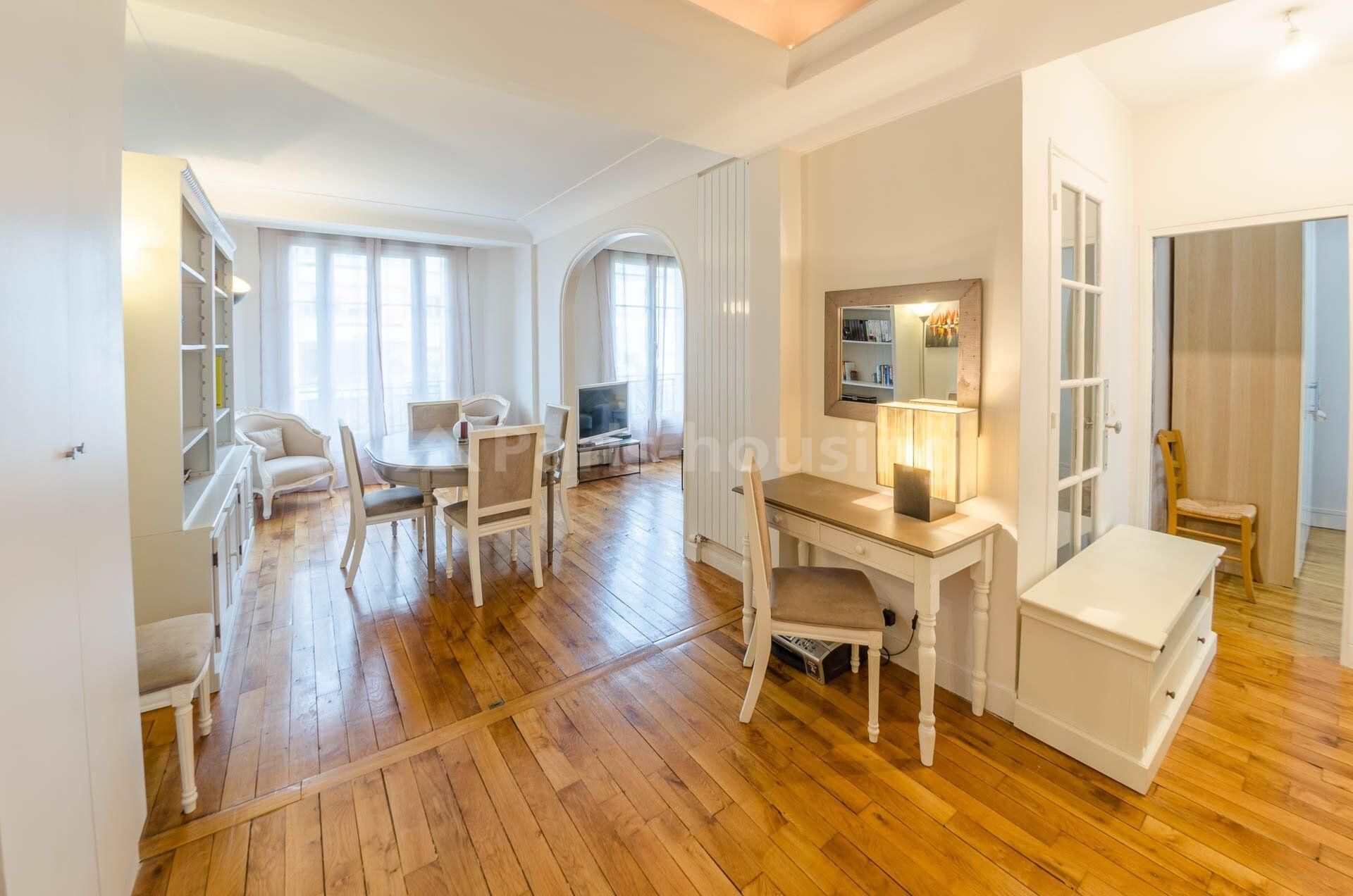 Apartment to rent in Paris 75016 - 1 bed - €1,880 per month - Ref 170169