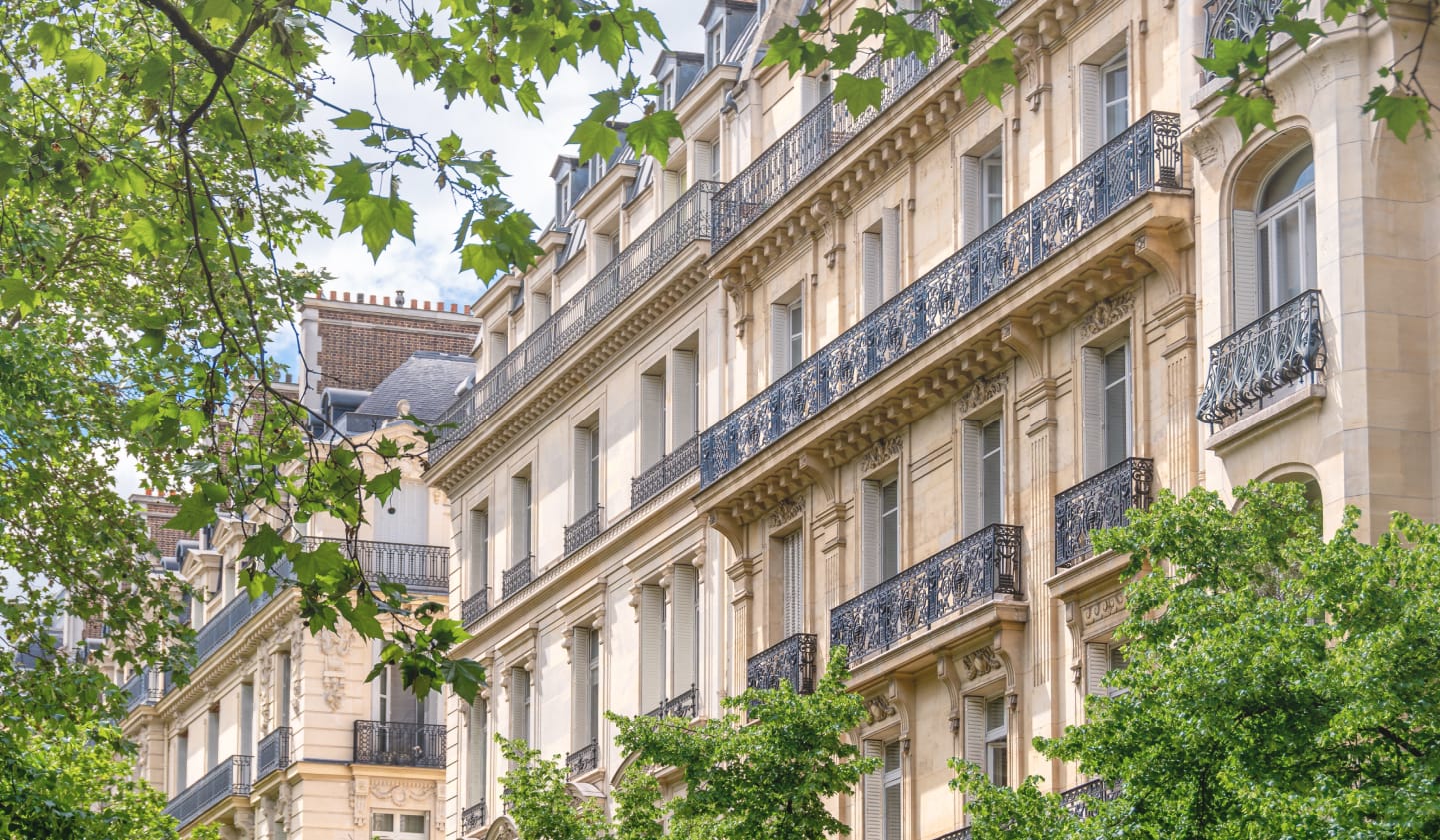  Buy an apartment in Paris – Parisian Haussmann-style building