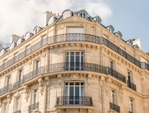 Parisian building for sale