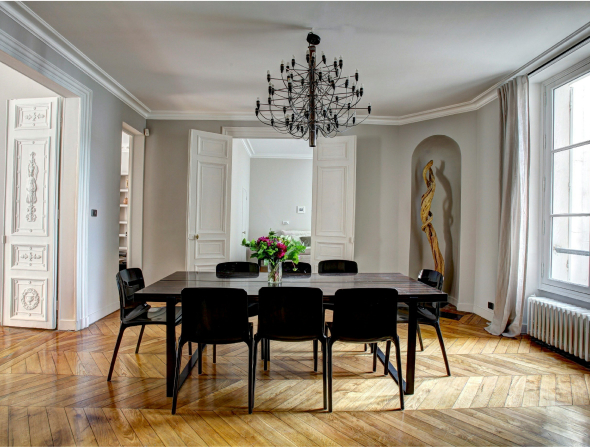 Image illustrating the services and benefits of property management in Paris