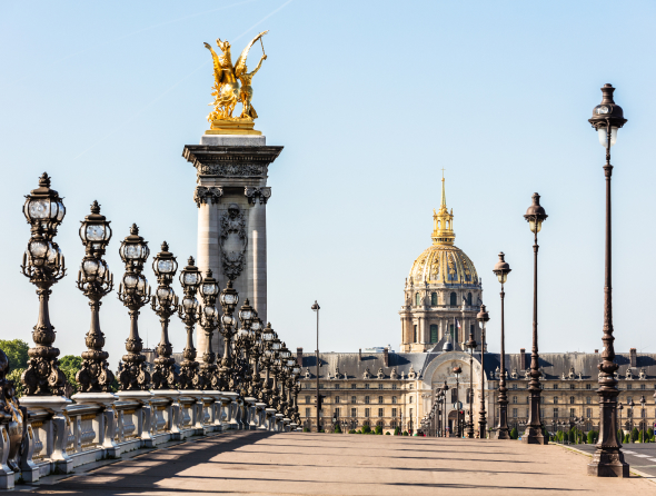 Pont Alexandre III, Gestion locative à Paris 7ème